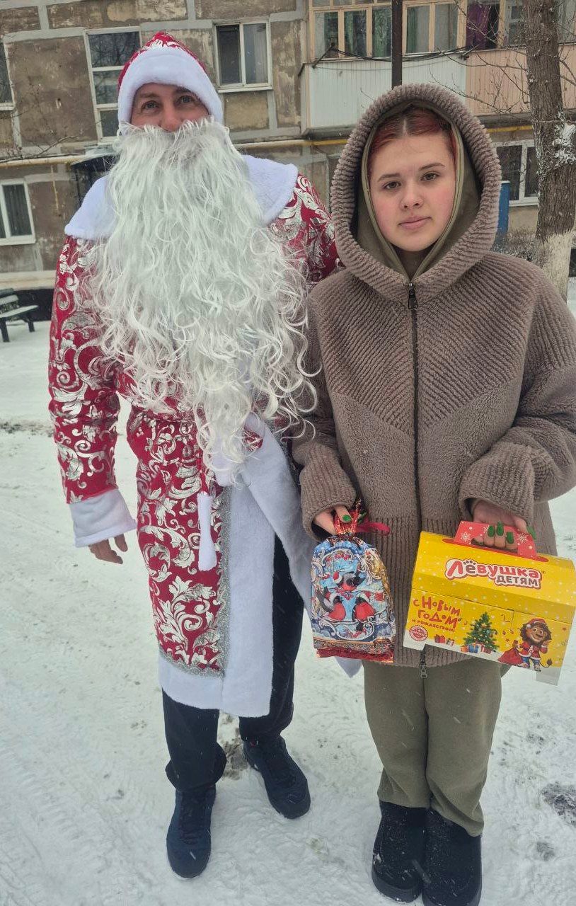 НОВОГОДНИЕ ПОДАРКИ ДЛЯ ДЕТЕЙ, ЖИВУЩИХ В ЗОНЕ БОЕВЫХ ДЕЙСТВИЙ! ЧАСТЬ 2.