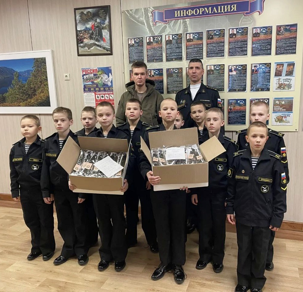 БРАСЛЕТЫ ВЫЖИВАНИЯ ОТ НАХИМОВЦЕВ 3-Й РОТЫ ОТПРАВЛЕНЫ НА ФРОНТ!